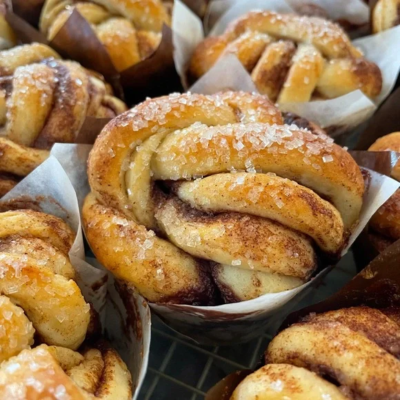 Meet your Posher - Picture 4 of 6